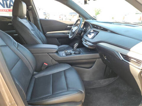 2020 Cadillac XT4 Premium Luxury