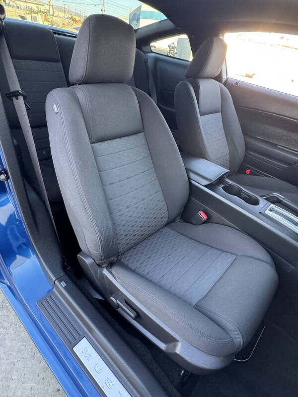 2007 Ford Mustang GT Deluxe