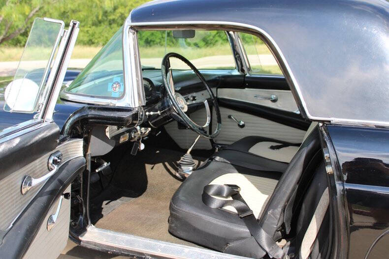 1956 Ford Thunderbird