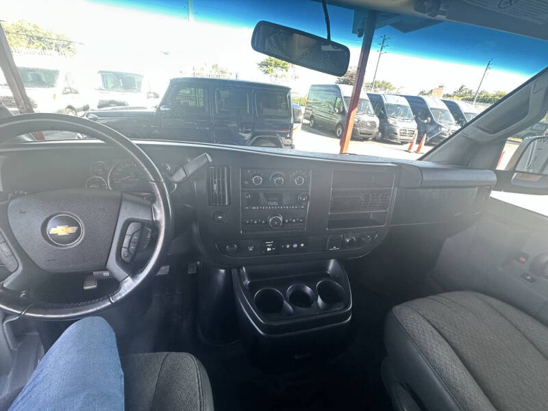 2021 Chevrolet Express 2500