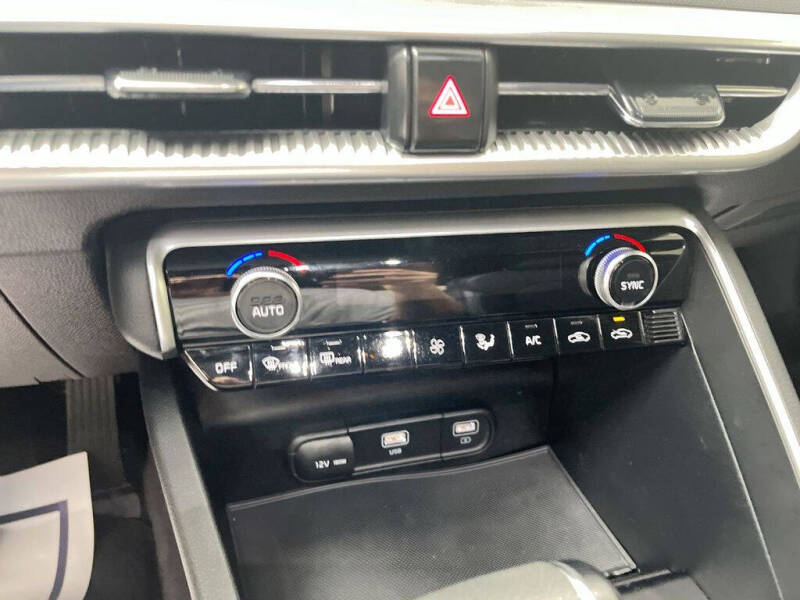 2023 Kia K5