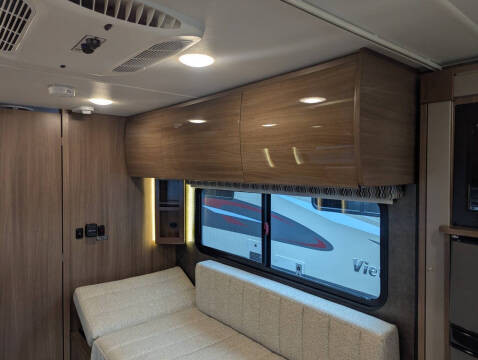 2018 Winnebago Trend 23D / 23ft