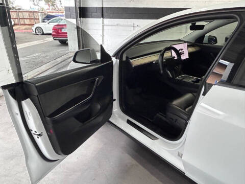 2022 Tesla Model Y Long Range