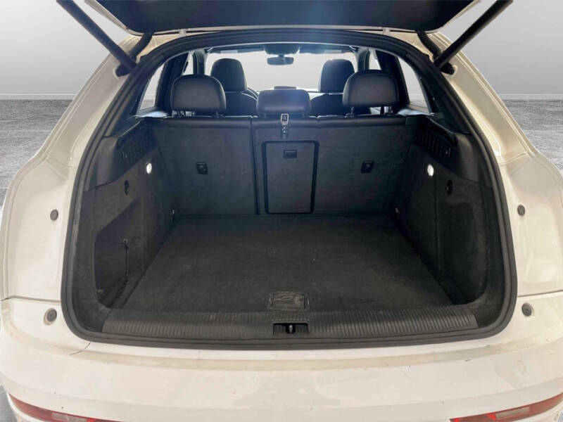 2017 Audi Q3 2.0T Premium Plus
