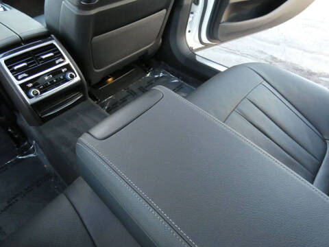 2022 BMW 7 Series 745e xDrive