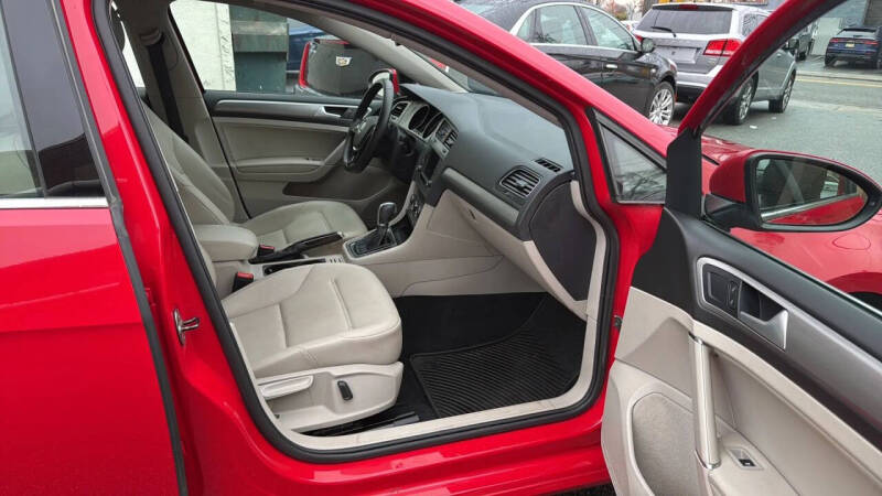 2016 Volkswagen Golf SportWagen TSI Limited Edition