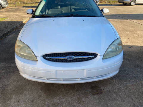 2002 Ford Taurus SE