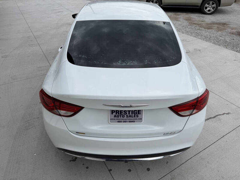2016 Chrysler 200 Limited