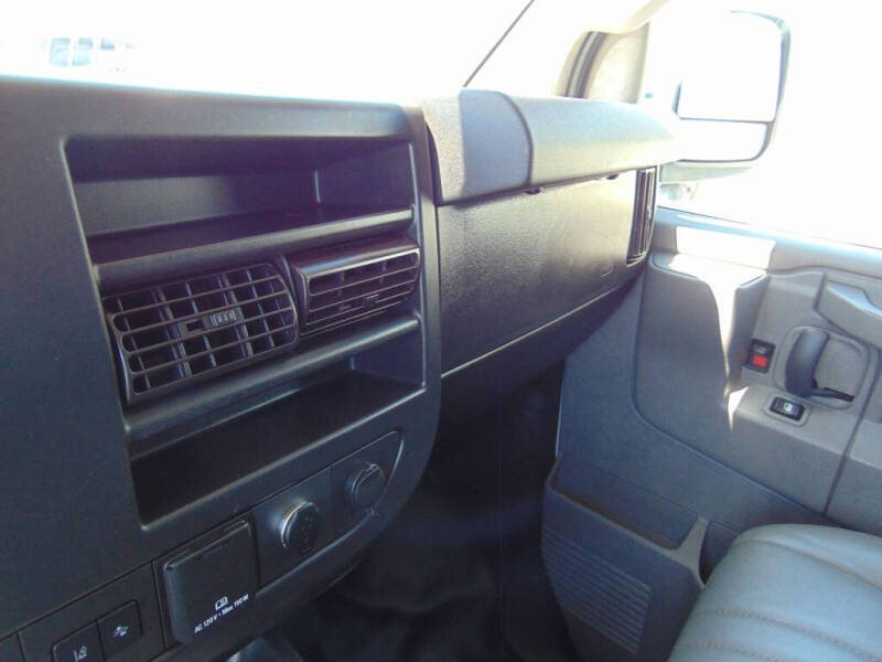 2020 Chevrolet Express 3500