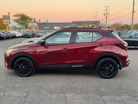 2024 Nissan Kicks SR