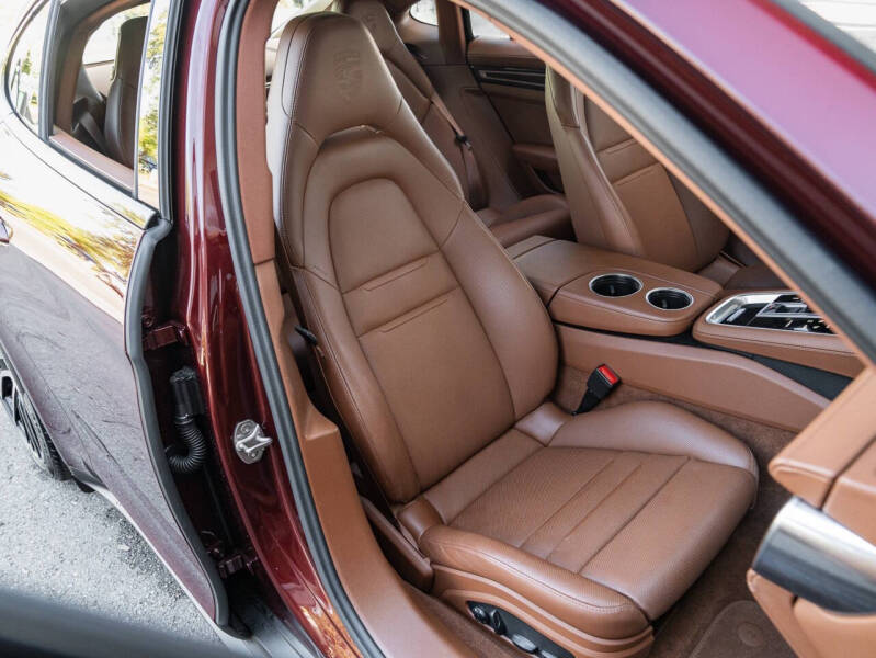 2023 Porsche Panamera