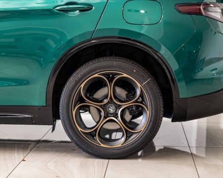 2025 Alfa Romeo Stelvio