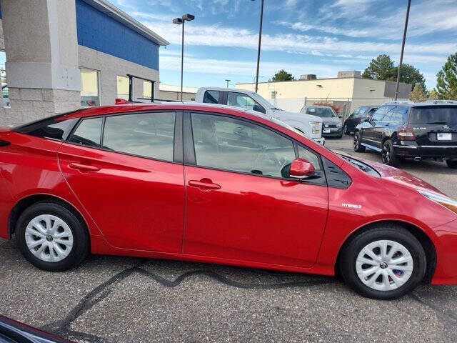2019 Toyota Prius LE