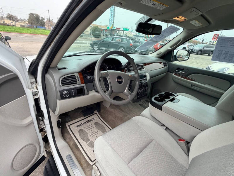 2009 GMC Yukon XL SLE