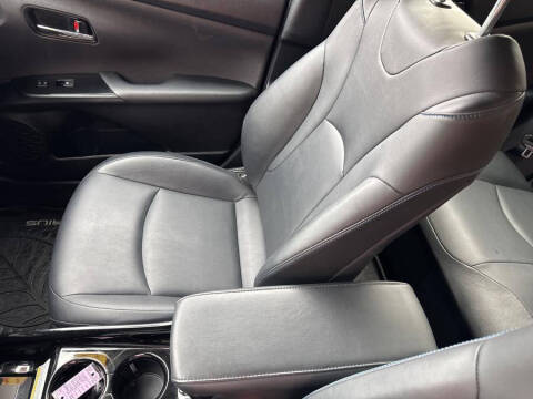 2017 Toyota Prius Four Touring