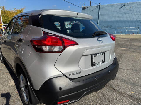 2020 Nissan Kicks S