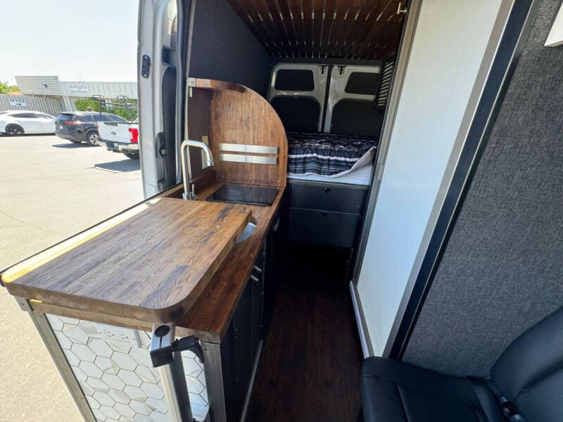 2014 Mercedes-Benz Sprinter 2500