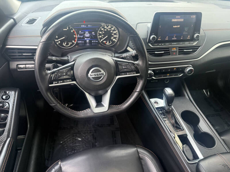 2021 Nissan Altima 2.0 SR