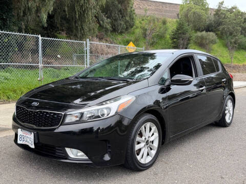 2017 Kia Forte5 LX