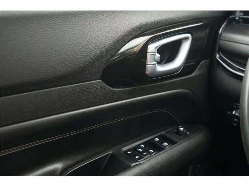 2023 Jeep Compass Altitude