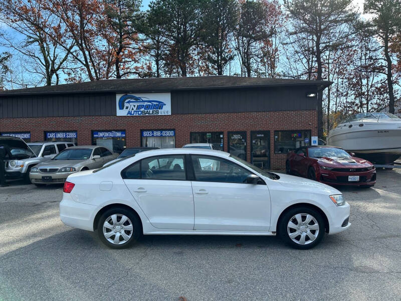 2012 Volkswagen Jetta S photo 2