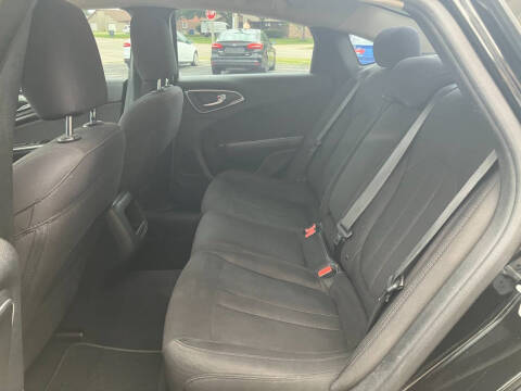 2015 Chrysler 200 Limited