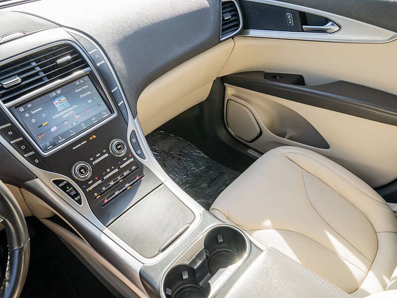 2020 Lincoln Nautilus Standard