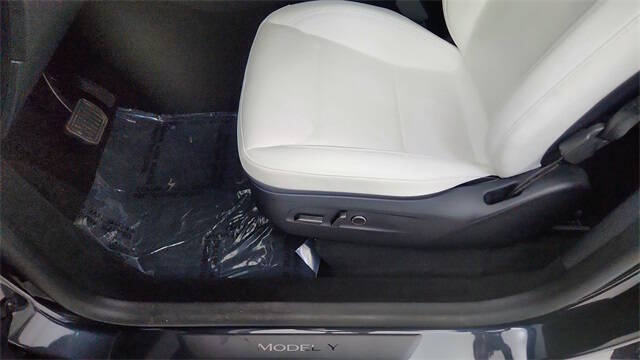 2026 Tesla Model Y Long Range