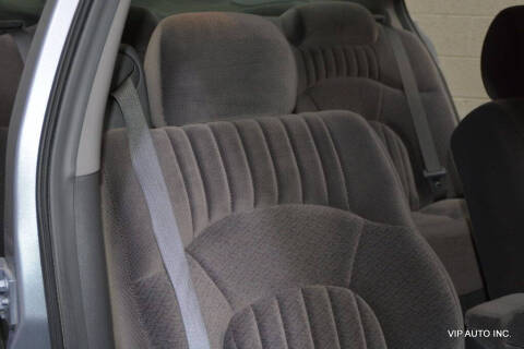 2005 Pontiac Bonneville SE