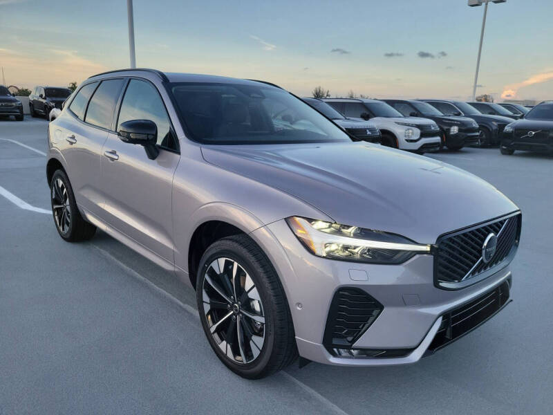 2026 Volvo XC60 B5 Plus