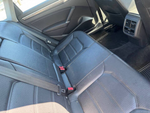 2016 Volkswagen Passat 1.8T SE