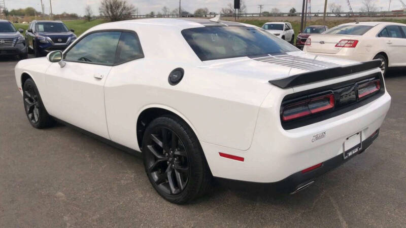 2021 Dodge Challenger SXT