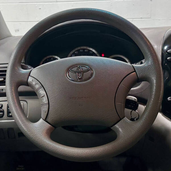 2005 Toyota Sienna