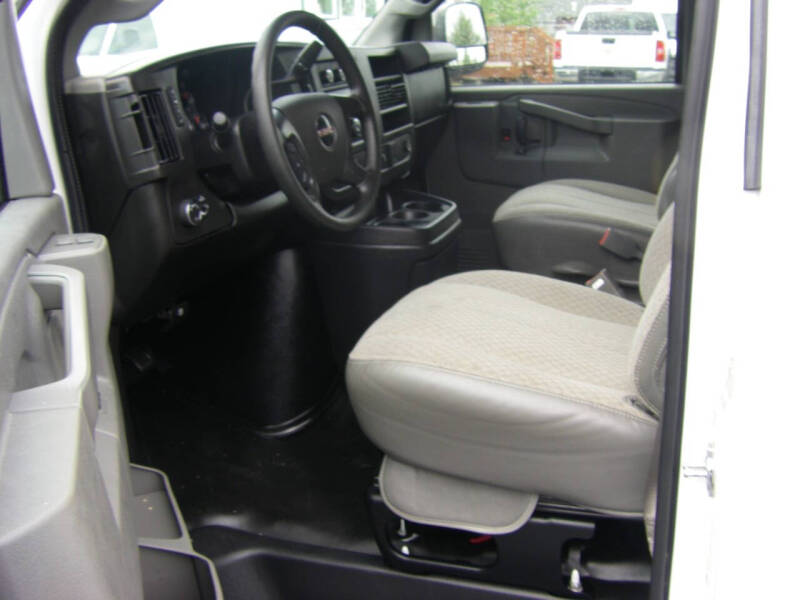 2016 GMC Savana 3500