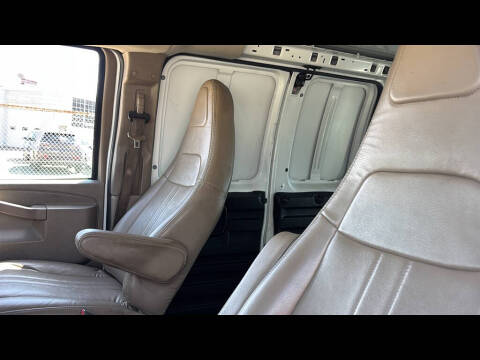 2022 Chevrolet Express 2500