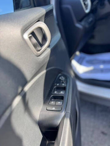 2021 Hyundai Venue SE