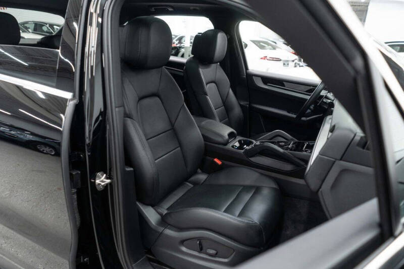 2024 Porsche Cayenne