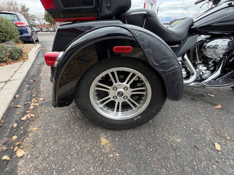 2013 Harley-Davidson TRIKE FLHTCUTG