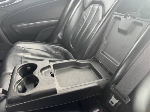 2015 Chrysler 200 C