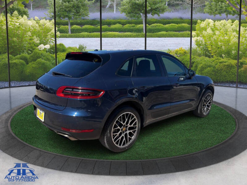 2017 Porsche Macan