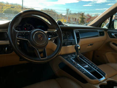 2016 Porsche Macan Turbo