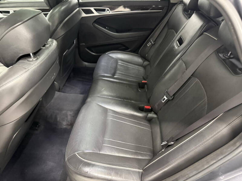 2015 Hyundai Genesis