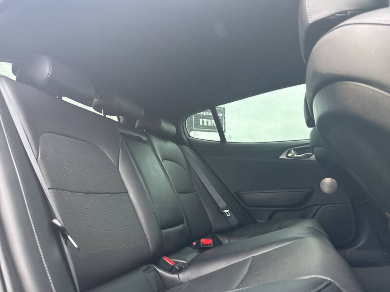 2019 Kia Stinger GT1