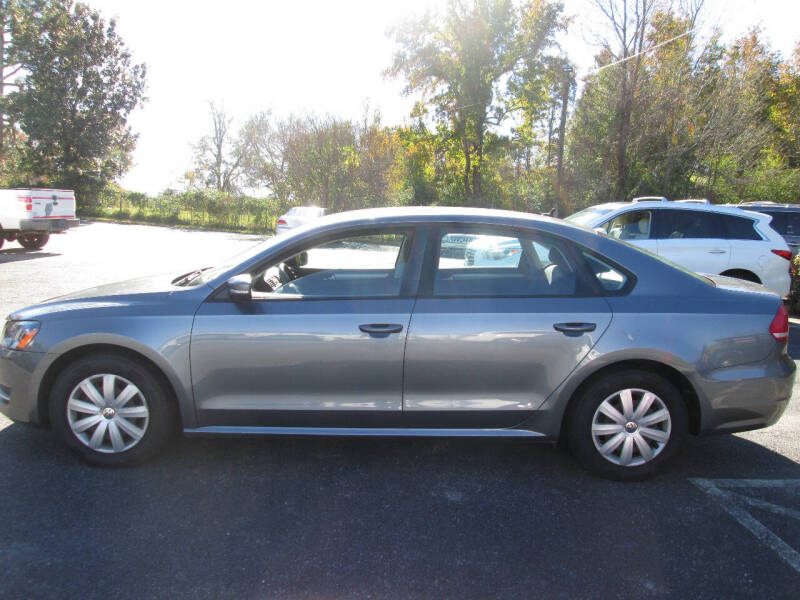 2013 Volkswagen Passat S photo 8