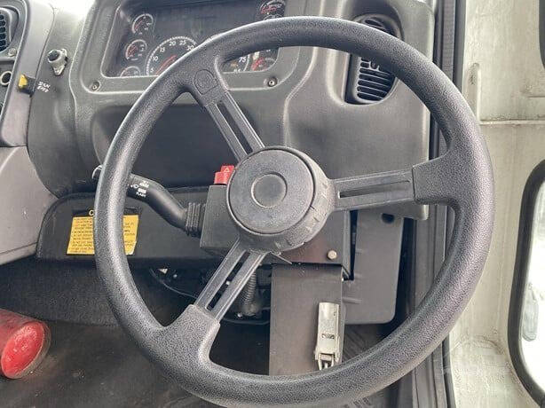 2015 Freightliner M2 106
