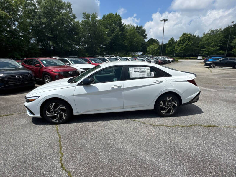 2025 Hyundai Elantra SEL Sport