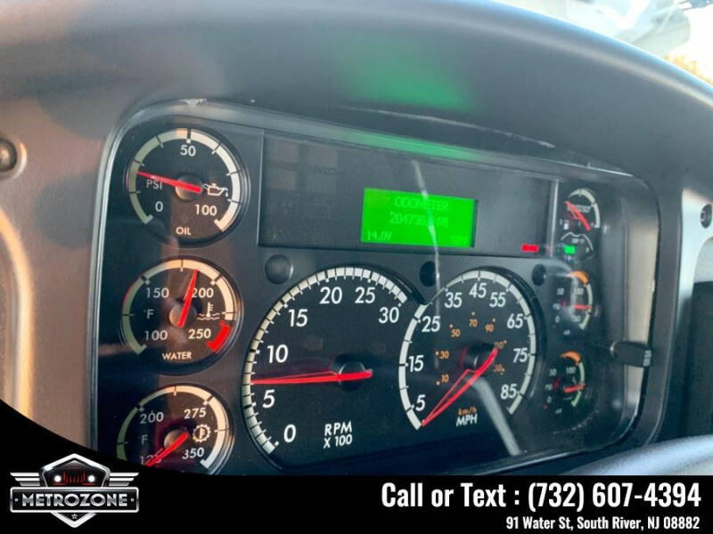 2019 Freightliner M2 106