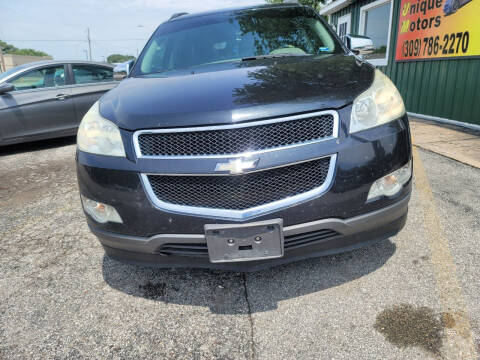 2010 Chevrolet Traverse for sale at Unique Motors in Rock Island IL