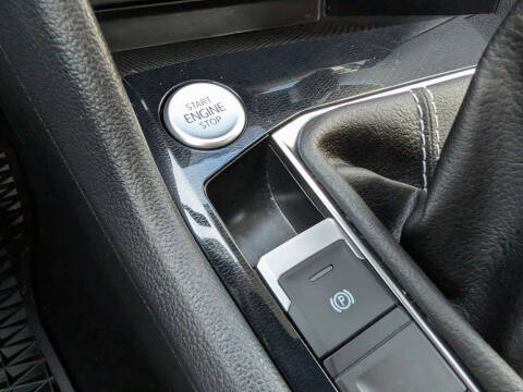 2025 Volkswagen Taos S