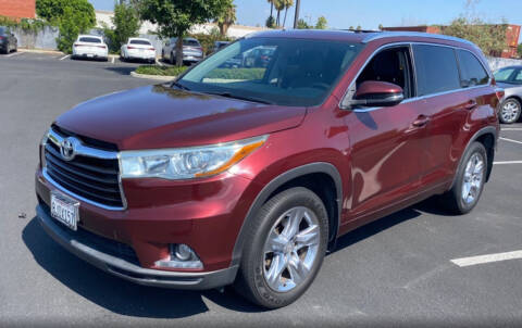 2015 Toyota Highlander for sale at Boktor Motors - Las Vegas in Las Vegas NV